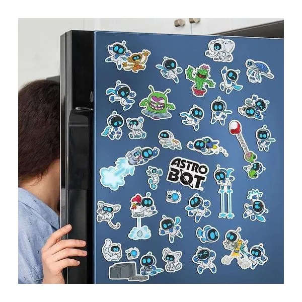 Astro Bot hűtőmágnes készlet 3 lapon 34 mágnessel