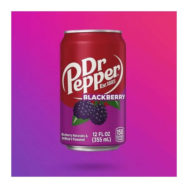 Dr Pepper Blackberry szeder ízű szénsavas üdítő 355 ml-es dobozban
