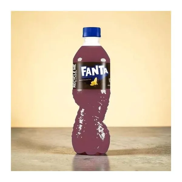 Fanta Asian Banana-Chocolate csokis-banános szénsavas üdítő 500 ml-es kiszerelésben