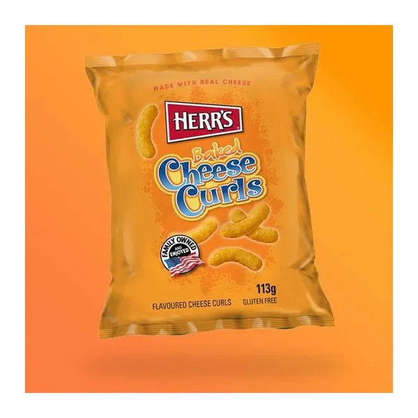 Herr's Baked Cheese Curls sült sajtos kukoricasnack 113 g-os zacskóban