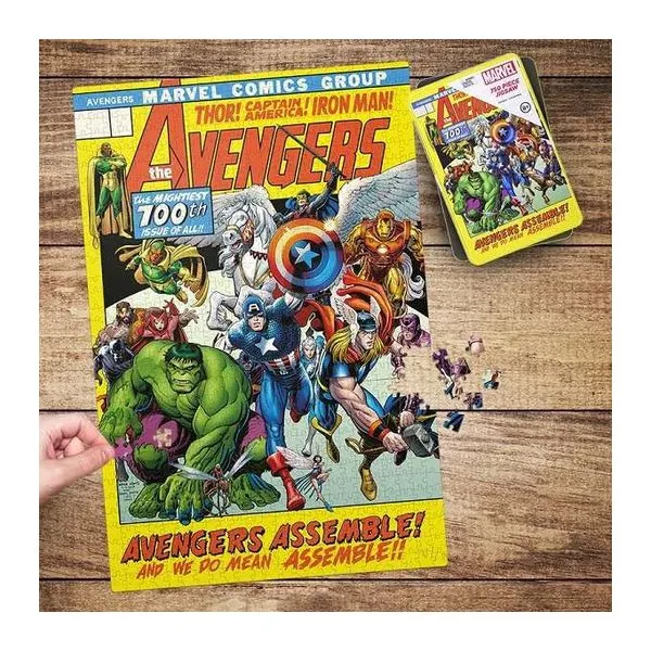 Marvel Comics témájú 750 darabos kirakós játék dobozban