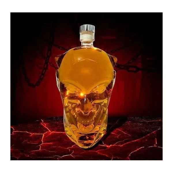 Ördögfej alakú üveg dekantáló 900 ml-es űrtartalommal