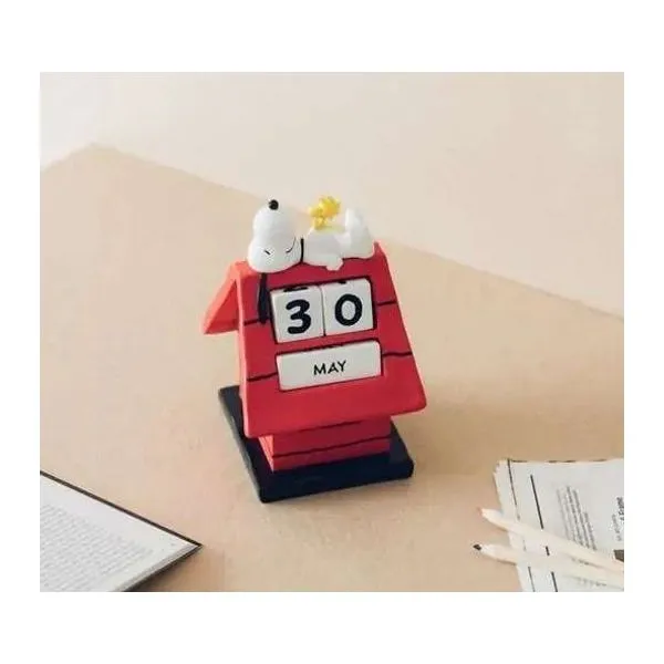 Snoopy alakú 3D asztali naptár