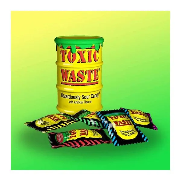 Sárga Toxic Waste Yellow Drum savanyú cukorkás doboz 42 g