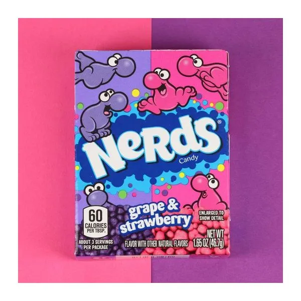 Wonka Nerds Grape and Strawberry szőlős-epres cukorka 47 g-os kétrekeszes dobozban